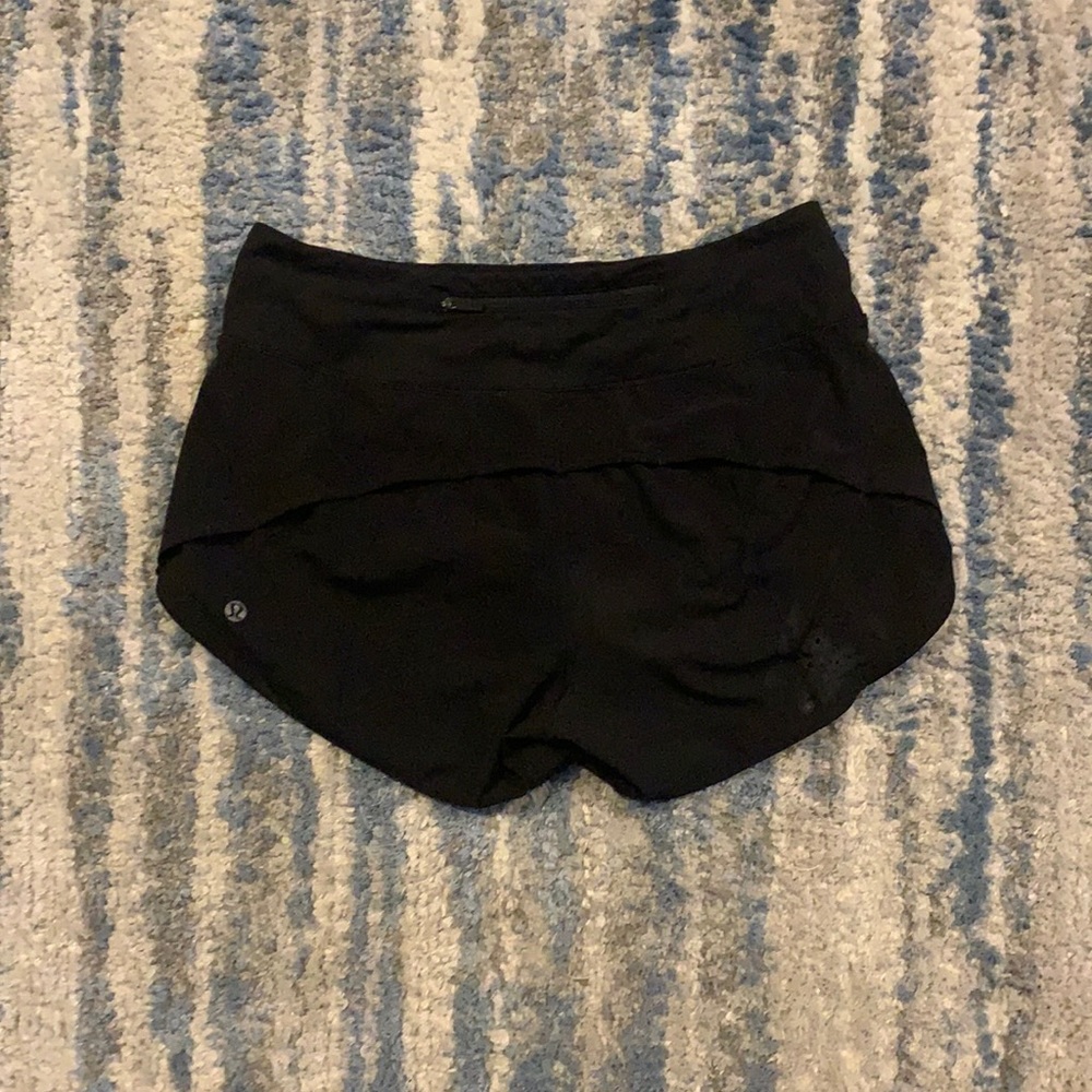 Lululemon speed ups size 6